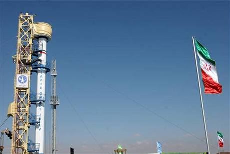 Írán úspn otestoval nosnou vesmírnou raketu
